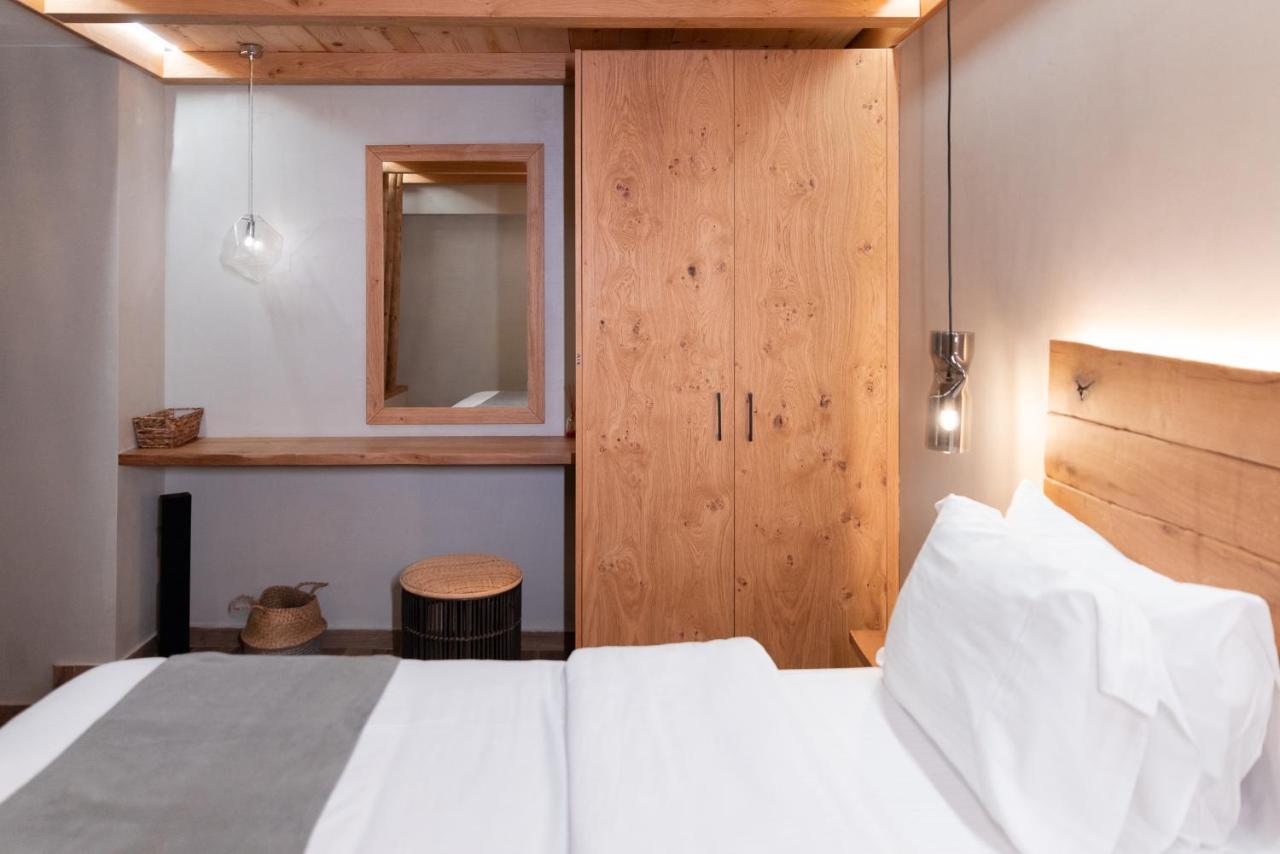 Theros By Agora Luxury In The Heart Of Héraklion